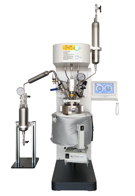 夾套高壓反應(yīng)釜(圖1)