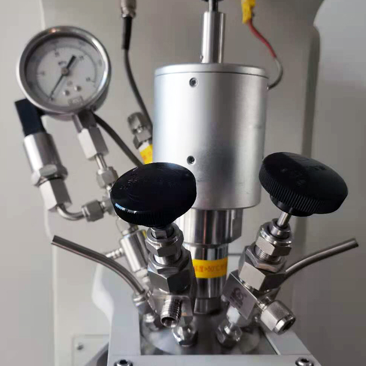 AC500觸屏全自動(dòng)反應(yīng)釜技術(shù)參數(shù)(圖2) AC500觸屏全自動(dòng)反應(yīng)釜技術(shù)參數(shù)(圖2)